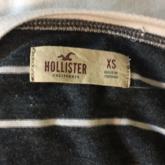 Great Cond Hollister cold shoulder shirt - Picture 8 of 8